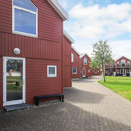 6 Person In Hadsund