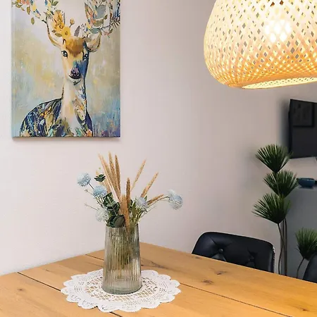 6 Person In * Hadsund