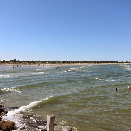 6 Person In * Hadsund